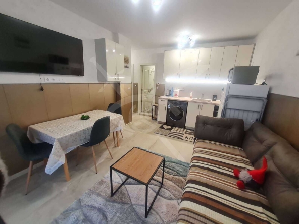 Дава се под наем Двустаен апартамент в Варна, Общината - 50 кв.м за 650 € - Снимка #1