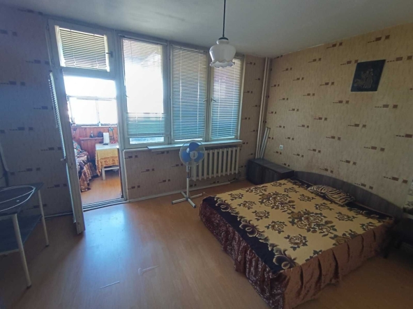 Двустаен апартамент в Разград, Бели Лом - 74 кв.м за 1172 €/кв.м - Снимка #1