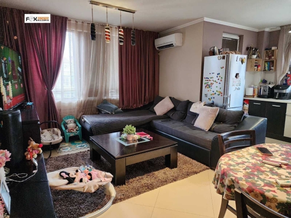 Тристаен апартамент в Пловдив, Гагарин - 90 кв.м за 2056 €/кв.м - Снимка #1