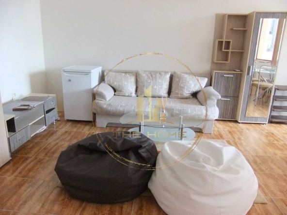 Дава се под наем Едностаен апартамент в Варна, ВИНС - 40 кв.м за 275 € - Снимка #1