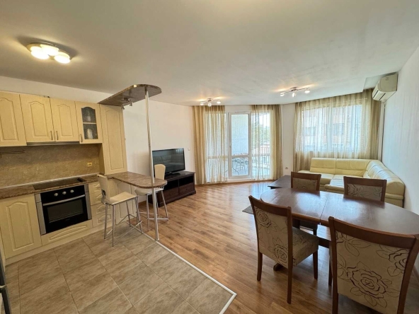 Дава се под наем Двустаен апартамент в Бургас, Лазур - 70 кв.м за 459 € - Снимка #1