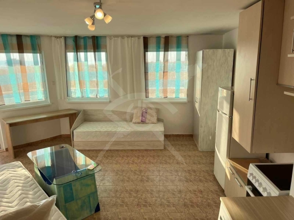 Дава се под наем Едностаен апартамент в Варна, Левски - 38 кв.м за 300 € - Снимка #1