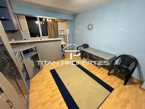 Дава се под наем Двустаен апартамент в Бургас, Изгрев - 42 кв.м за 280.5 € - Снимка #1