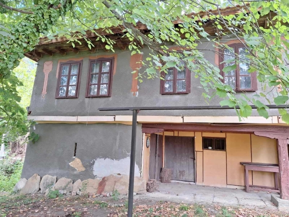 Къща в с. Бучуковци, Област Габрово - 185 кв.м за 166 €/кв.м - Снимка #1