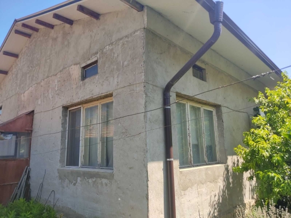 Къща в с. Балик, Област Добрич - 80 кв.м за 1000 €/кв.м - Снимка #1