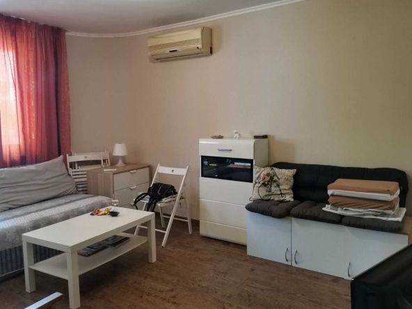 Дава се под наем Двустаен апартамент в Бургас, Център - 45 кв.м за 234.6 € - Снимка #1