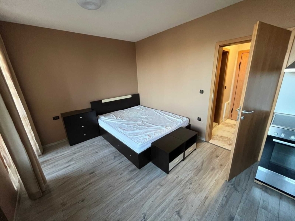 Дава се под наем Едностаен апартамент в София, Банишора - 33 кв.м за 445 € - Снимка #1