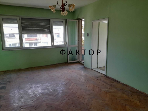 Тристаен апартамент в Пловдив, Въстанически - 130 кв.м за 1193 €/кв.м - Снимка #1