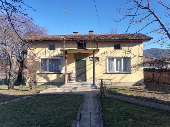 Къща в Ботевград - 73 кв.м за 1370 €/кв.м - Снимка #1