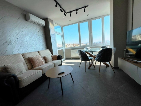 Тристаен апартамент в Велико Търново, Колю Фичето - 80 кв.м за 1725 €/кв.м - Снимка #1