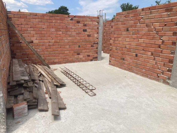 Къща в с. Войсил, Област Пловдив - 170 кв.м за 255 €/кв.м - Снимка #1