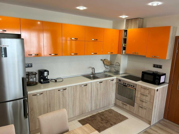 Дава се под наем Двустаен апартамент в Бургас, Център - 60 кв.м за 650 € - Снимка #1