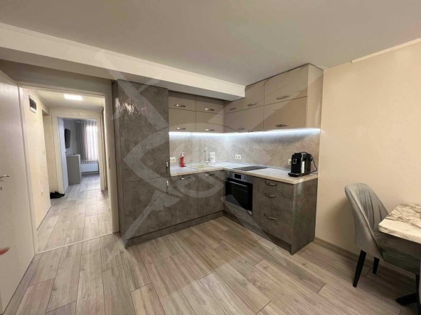 Дава се под наем Двустаен апартамент в Варна, Цветен квартал - 70 кв.м за 600 € - Снимка #1