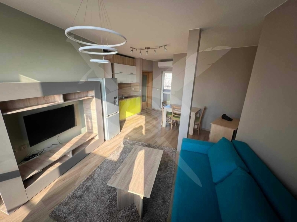 Дава се под наем Двустаен апартамент в Варна, Цветен квартал - 64 кв.м за 500 € - Снимка #1