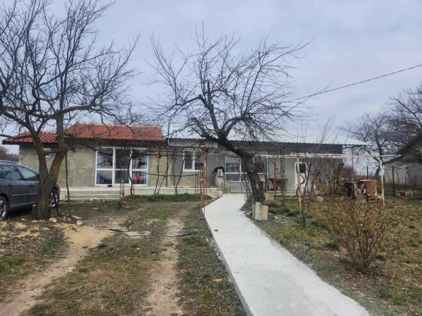 Къща в с. Дебрене, Област Добрич - 70 кв.м за 979 €/кв.м - Снимка #1