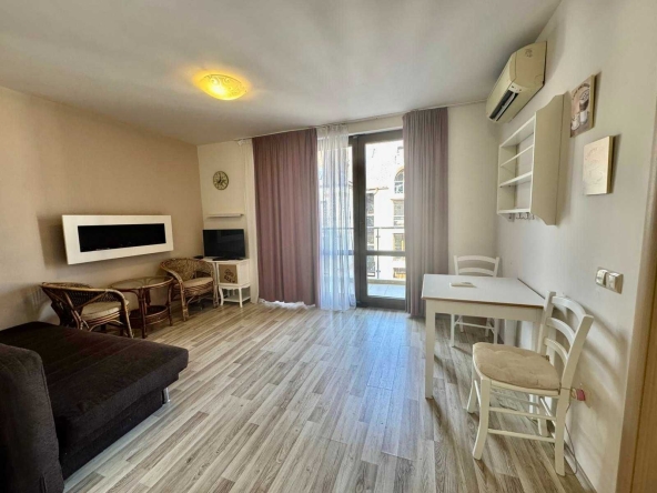 Двустаен апартамент в к.к. Слънчев бряг - 57 кв.м за 1350 €/кв.м - Снимка #1