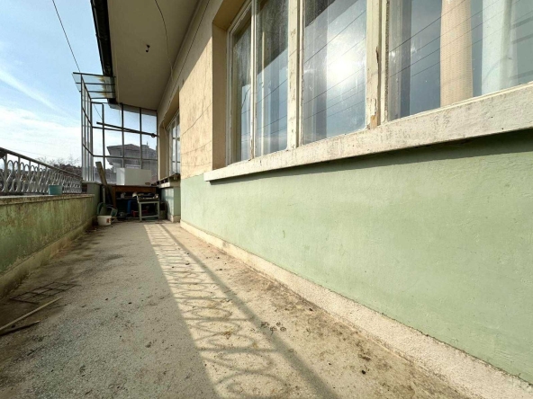 Тристаен апартамент в Горна Оряховица - 110 кв.м за 723 €/кв.м - Снимка #1