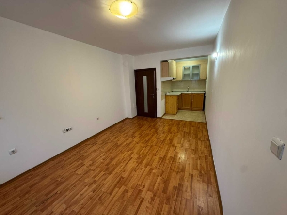 Дава се под наем Тристаен апартамент в Бургас, Възраждане - 75 кв.м за 450 € - Снимка #1