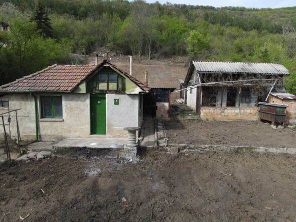 Парцел в Севлиево - 1001 кв.м за 10 €/кв.м - Снимка #1