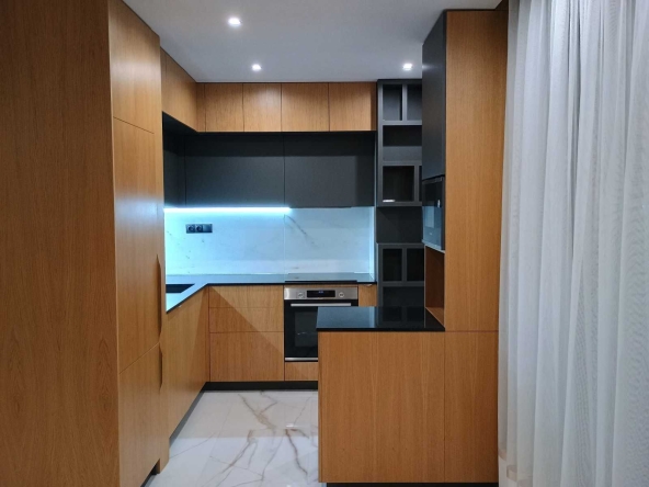 Тристаен апартамент в София, Лозенец - 92 кв.м за 1522 €/кв.м - Снимка #1