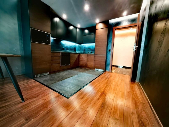 Тристаен апартамент в София, Люлин 8 - 92 кв.м за 1522 €/кв.м - Снимка #1