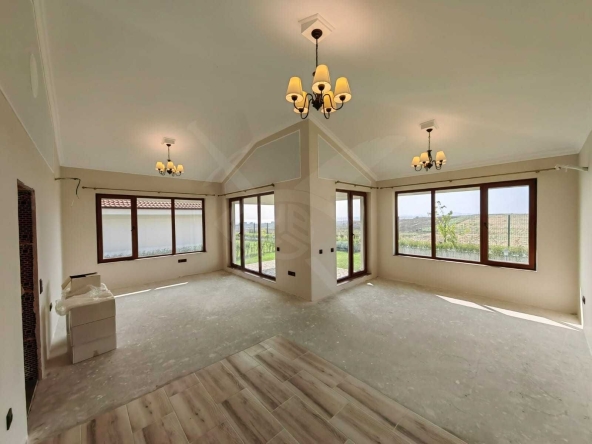 Къща в Ахелой - 125 кв.м за 2000 €/кв.м - Снимка #1