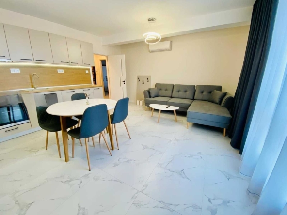 Дава се под наем Двустаен апартамент в Асеновград - 60 кв.м за 400 € - Снимка #1