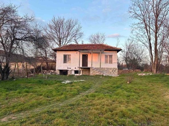 Къща в с. Каранци, Област Велико Търново - 50 кв.м за 439 €/кв.м - Снимка #1