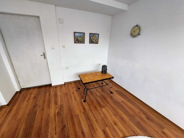 Тристаен апартамент в Плевен, Мара Денчева - 80 кв.м за 625 €/кв.м - Снимка #1