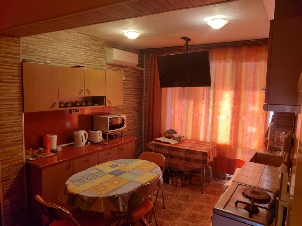 Четиристаен апартамент в Варна, Бизнес хотел - 115 кв.м за 1644 €/кв.м - Снимка #1