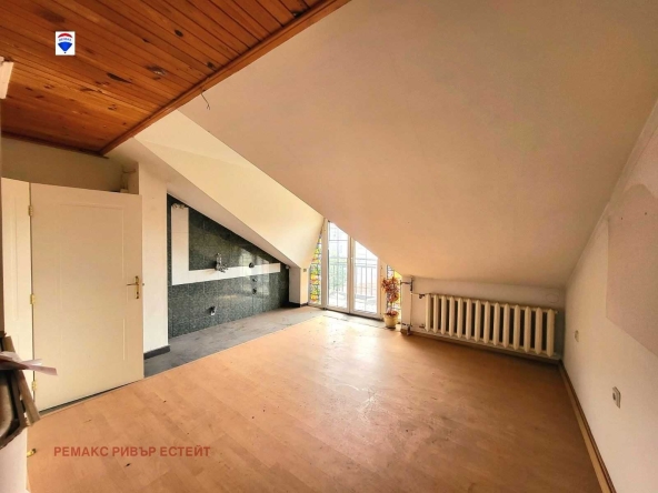 Мезонет в Русе, Център - 270 кв.м за 1032 €/кв.м - Снимка #1