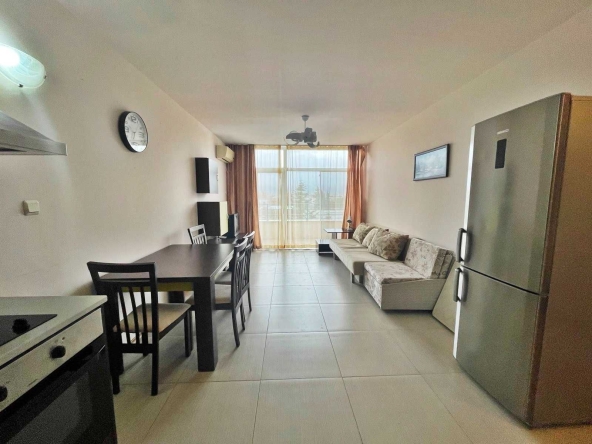 Двустаен апартамент в к.к. Слънчев бряг - 66 кв.м за 1031 €/кв.м - Снимка #1