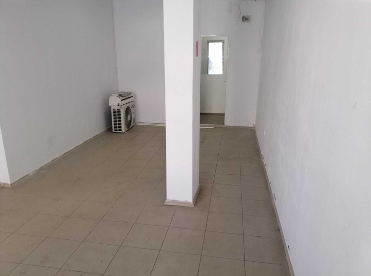 Дава се под наем Офис в Търговище, Вароша - 32 кв.м за 178.5 € - Снимка #1