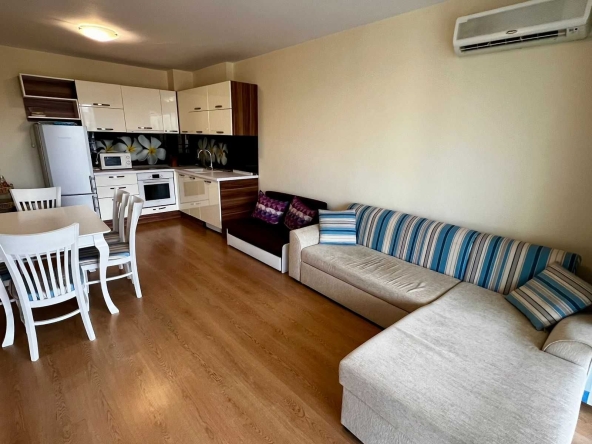 Двустаен апартамент в к.к. Слънчев бряг - 72 кв.м за 1209 €/кв.м - Снимка #1