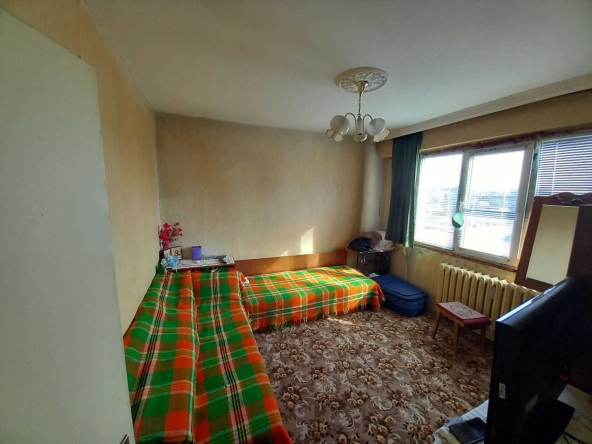 Тристаен апартамент в Разград, Бели Лом - 76 кв.м за 1020 €/кв.м - Снимка #1
