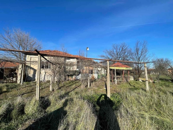 Къща в Стара Загора, Три чучура - север - 100 кв.м за 62 €/кв.м - Снимка #1