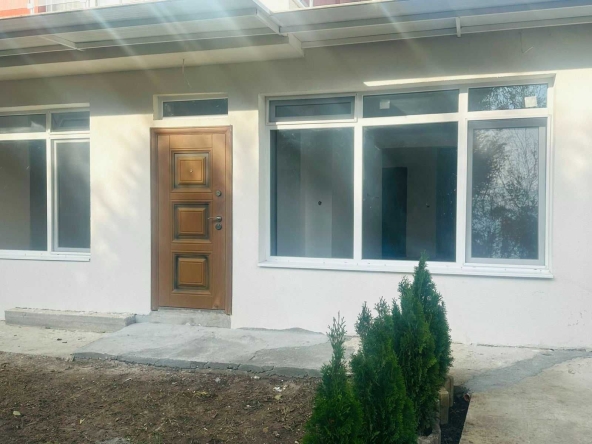 Тристаен апартамент в Варна, м-т Св. Никола - 92 кв.м за 1086 €/кв.м - Снимка #1