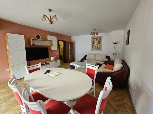 Дава се под наем Многостаен апартамент в Пловдив, Кършияка - 195 кв.м за 850 € - Снимка #1