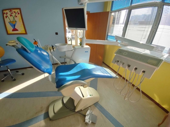 Дава се под наем Офис в Перник, Изток - 35 кв.м за 204 € - Снимка #1