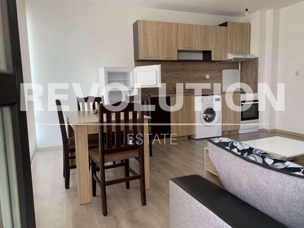 Дава се под наем Тристаен апартамент в Варна, Победа - 70 кв.м за 650 € - Снимка #1