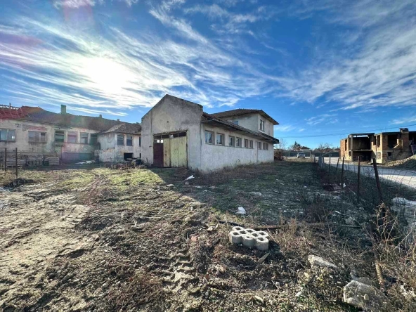 Промишлена сграда в с. Ресен, Област Велико Търново - 123 кв.м за 196 €/кв.м - Снимка #1