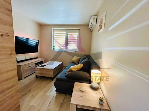 Едностаен апартамент в Варна, Колхозен пазар - 45 кв.м за 1816 €/кв.м - Снимка #1