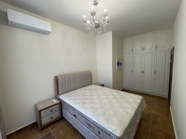 Двустаен апартамент в София, Зона Б-19 - 81 кв.м за 1976 €/кв.м - Снимка #1