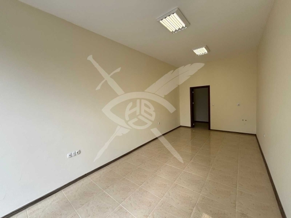 Магазин в Пловдив, Кючук Париж - 34 кв.м за 1618 €/кв.м - Снимка #1