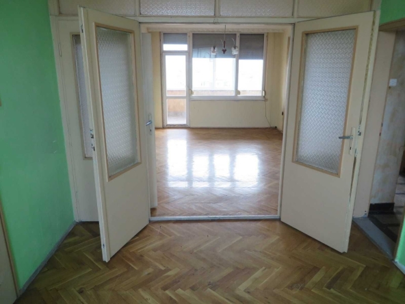 Тристаен апартамент в Пловдив, Въстанически - 107 кв.м за 1150 €/кв.м - Снимка #1