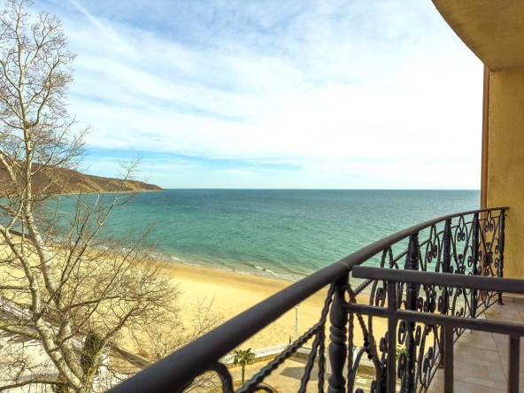 Тристаен апартамент в к.к. Елените - 119 кв.м за 774 €/кв.м - Снимка #1