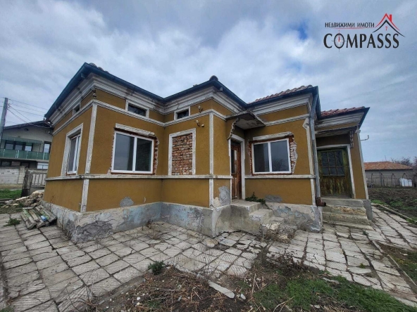 Къща в с. Смолница, Област Добрич - 100 кв.м за 434 €/кв.м - Снимка #1