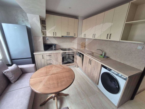 Дава се под наем Тристаен апартамент в Варна, Чайка - 68 кв.м за 650 € - Снимка #1