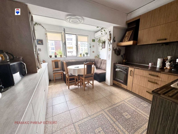 Двустаен апартамент в Русе, Дружба 3 - 58 кв.м за 1361 €/кв.м - Снимка #1