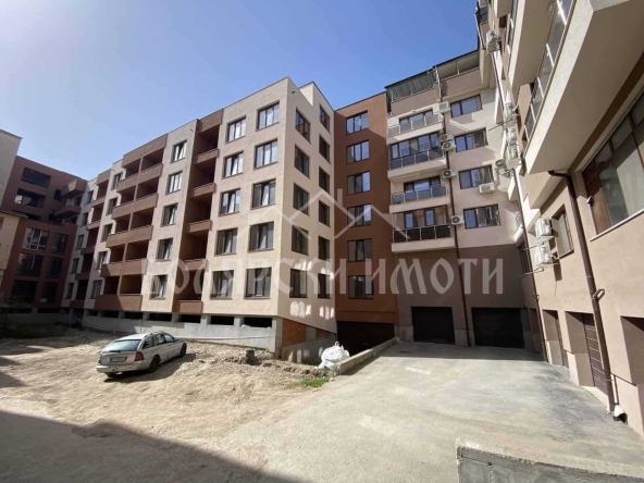 Двустаен апартамент в Велико Търново, Бузлуджа - 76 кв.м за 1066 €/кв.м - Снимка #1